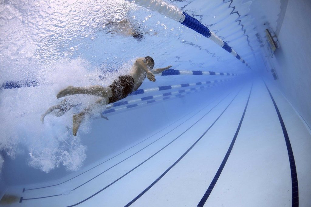 swimmers, swimming, pool-79592.jpg